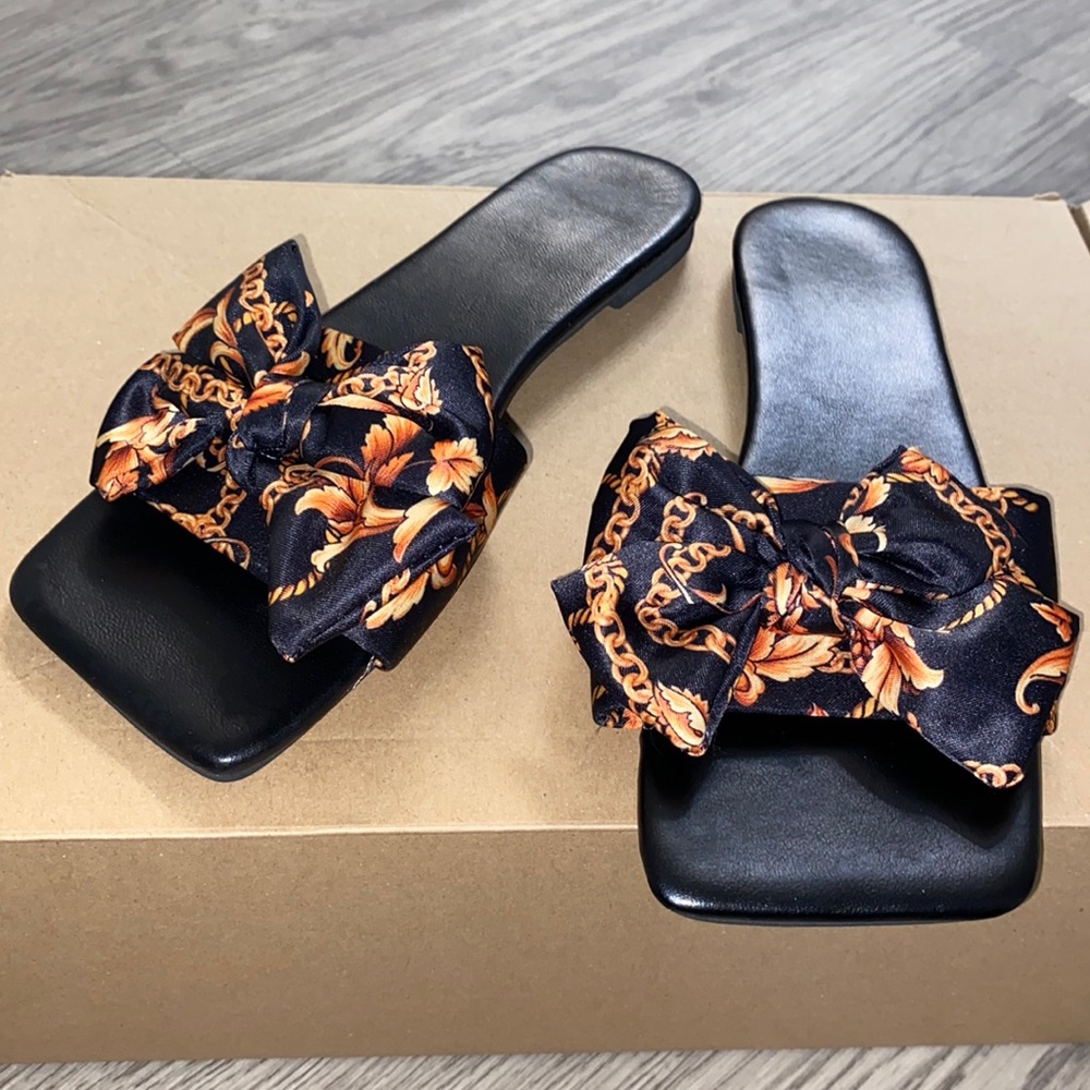 Chain Reaction Sandals